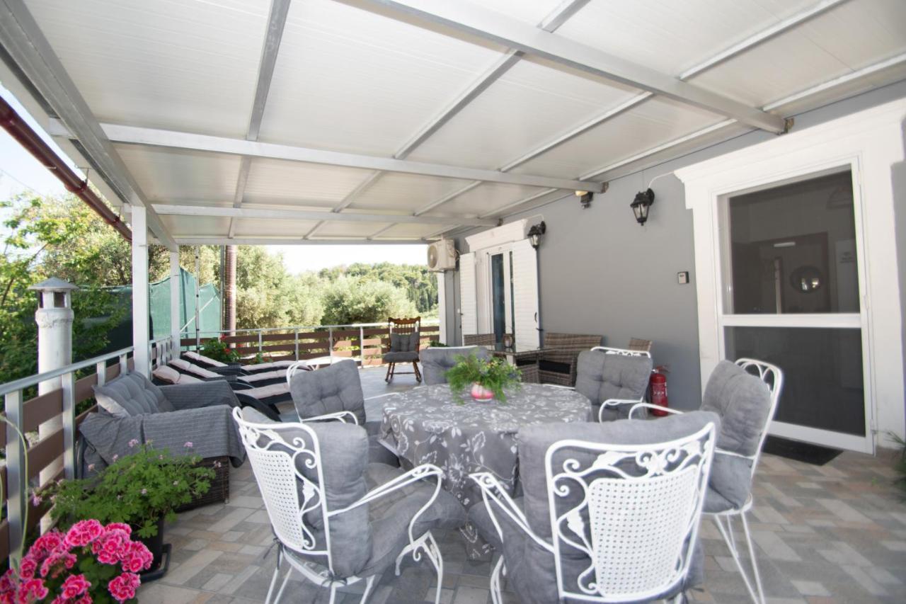 Sohoro Forest Hill Apartment By "Elite" Kampi  Exterior photo